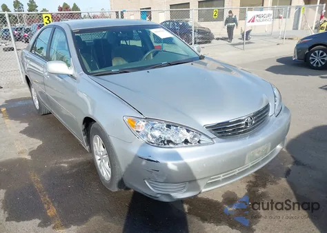 2005 Toyota Camry Le V6 from USA, damaged, VIN 4T1BF30K15U595284